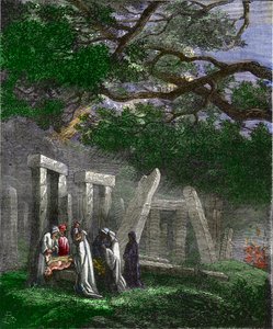 Druidas praticando um sacrifício humano em Stonehenge parados pelos soldados romanos - Sacrifício humano pelos druidas um Stonehenge parado pelos soldados romanos durante o ritual - Gravura colorida do século XIX de Unknown artist