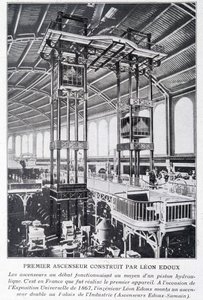 Primeiro elevador construído por Léon Edoux na exposição universal de 1867 de Unknown artist