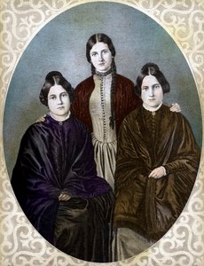 AS FOX SISTERS Margaretta, Kate e Leah pioneiras espiritualistas (Fox Sisters: da esquerda para a direita: Margaret ou Maggie (1837-1893), Kate (1828-1892) e Leah (1814-1880), pioneiras do espiritualismo e do espiritualismo de Unknown artist