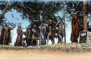 O Calvário de Lourdes (Via Sacra): Estação Xeme - Jesus é despojado das suas vestes. de Unknown Artist