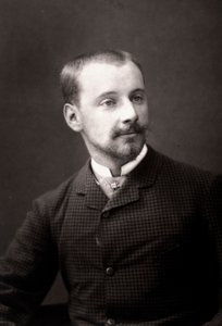 O artista Albert Maignan fotografado por ocasião do Salão de Paris de 1881 de Unknown