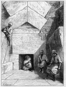 Vista da entrada para a pirâmide de Kheops (Cheops, Keops, Khoufu, Khufu) em Guizeh (Guiseh, Giza, Giza), Egito de Unknown artist