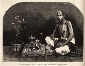Brahmane ajoelha-se diante do altar de oferendas, rezando. Gravura para ilustrar a viagem nas províncias meridionais da Índia, de Alfred Grandidier, em 1862-1864, publicada em "le tour du monde", editada por Edouard Charton, Hachette, Paris 1869.Selva C de Unknown artist