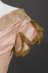 Vestido de dama-de-honor de Unknown artist