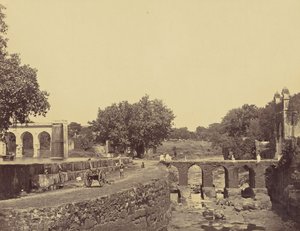 Ponte e jardins perto do Musjid de Unknown artist
