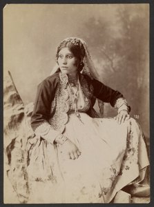[Retrato de uma mulher]. de Unknown artist