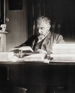 Henri Poincaré na sua mesa de trabalho - Bibl. de l