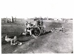 Membros do treinamento de Infantaria de Yorkshire do rei com Gardner Guns, 1890 por volta de de Unknown