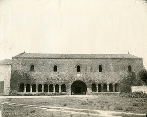 Palazzo della Ragione, abadia de Pomposa, Emilia-Romagna, Itália, ca. 1890 de Unknown photographer