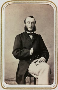 Retrato de um homem, cartão de visita; o suporte contém a indicação "Robert Ditzinger (1826-1891)" de Unknown photographer