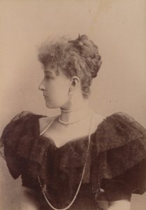 Princesa Stéphanie Clotilde Louise Herminie Marie Charlotte da Bélgica (21 de maio de 1864 - 23 de agosto de 1945) de Unknown photographer