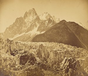 Mont-Blanc (Haute-Savoie), o Glaciar dos Bois e a Aiguille des Charmoz de V. Muzet