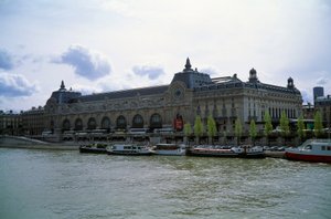 Vista exterior do musee d