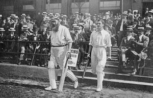Dr. WG Grace, jogador de críquete inglês, saindo para o bastão, c1899