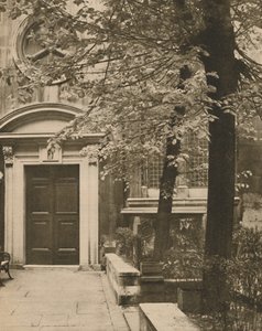 Porta sul da Igreja de St. Mary Aldermanbury, c1935.