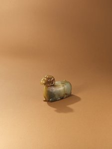 Pote de água em forma de carneiro (celadon jade) de Western Han Dynasty Chinese School