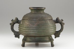 Vaso (Kuei) e tampa, século IX-XVIII a.C. (bronze) de Western Zhou Dynasty Chinese School
