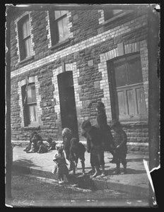 Rua Nora, Cardiff, 1893.