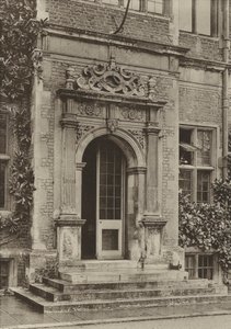Doorway, In the Court, Hatfield House (foto a p/b)