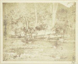Um riacho de montanha que flui ao pé do Castelo de Doune de William Henry Fox Talbot