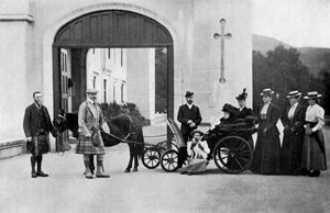 Os czares visitam Balmoral, 1896. de William and Daniel Downey