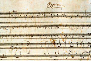Partitura autografada de Requiem, K. 626 do compositor austríaco Wolfgang Amadeus Mozart (1756-1791)