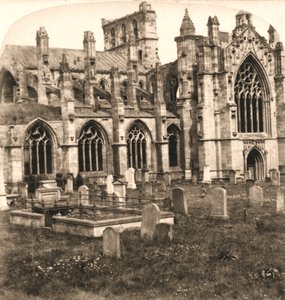 Abadia de Melrose, Melrose, Escócia, 1896. de Works and Sun Sculpture Studios
