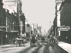 George Street, Sydney, Austrália, 1895.