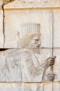 Antigo relevo de Achaemenid; Persa com lança; soldado da Guarda Imortal no Palácio Apadana; sítio arqueológico; antiga cidade persa Persepolis; Património Mundial da UNESCO; Província de Fars; Irão; Ásia