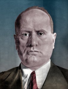 Benito Mussolini de . .