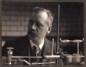 Herbert Brereton Baker, químico britânico de Ferdinand Georg Waldmuller