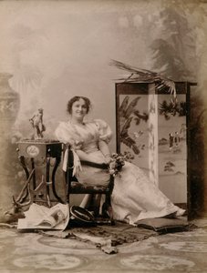 Lírica atriz tia - Atriz teatral