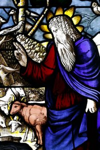 Museu da Catedral de Milão. Janela de vidro manchado. Criação dos animais ( Deus, o Pai ). Século XVI. Itália. de . .