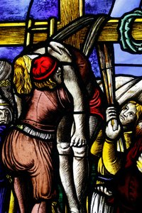 Museu da Catedral de Milão. Janela de vidro manchado. Deposição de Cristo. Século XVI. Itália. de . .