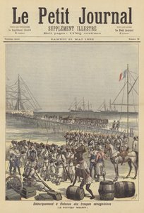 Tropas senegalesas desembarcando no novo cais de Cotonou, Daomé