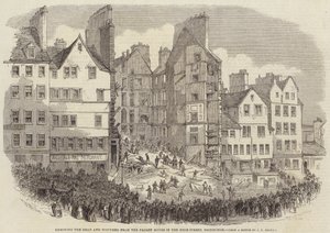 Removendo os mortos e feridos da casa caída na High Street, Edimburgo