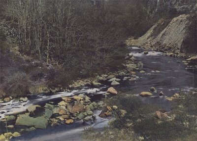 Gorges de la Cere perto de Laval de Cere (foto colorida) de (after) French Photographer
