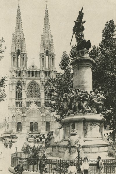 Marselha: Les Reformes e o Monumento dos Móveis (fotografia a preto e branco) de (after) French Photographer