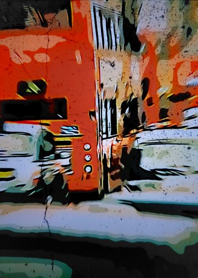 Autocarro urbano laranja de Mavet