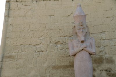 Templo de Luxor, arquitetura do Antigo Egito em Luxor de Albert Mansour