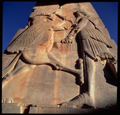 Rei-herói idealizado, presumido ser Xerxes (c.519-465 aC), esfaqueando um monstro, detalhe do Salão do Trono de Xerxes, c.480 aC (ver 179110) de Achaemenid