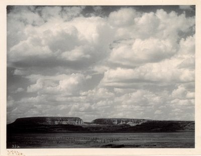 Em redor de Zuni, a nordeste do Pueblo "99" de Adam Clark Vroman