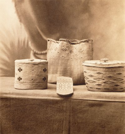 Native American Baskets by A.C. Vroman, c.1898 (impressão em platina) de Adam Clark Vroman