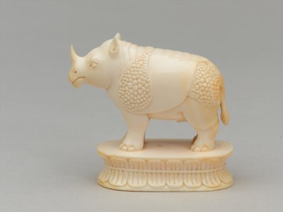 Bispo branco, peça de xadrez, Índia, 1820 cerca de Adam Frans van der Meulen