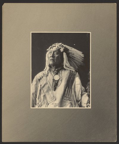 Urso alto, Sioux de Adolph F. Muhr