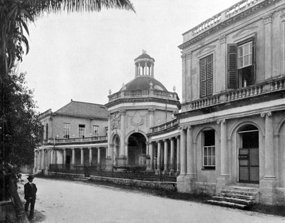 Rodneys Monument, cidade espanhola, Jamaica, c1905. de Adolphe Duperly and Son
