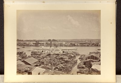 [Vista urbana do rio]. de Afong Lai