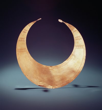 Lunula, Ross, Condado de Westmeath, Idade do Bronze Primitivo, c.2000 aC (ouro) de Age Bronze