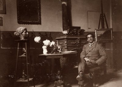 O escultor Mario Pelagatti em seu estúdio, Florença, 20/11/1920 (foto a p/b) de Alberto Fierli