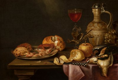Natureza morta com camarões e caranguejos num prato de estanho de Alexander Adriaenssen